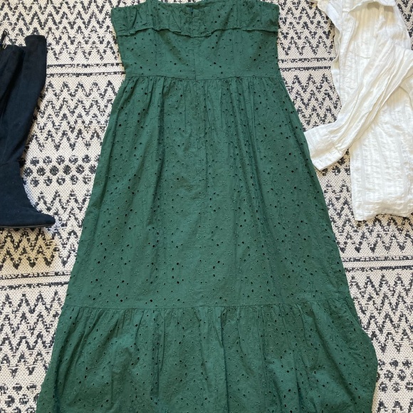 Loft Eyelet Dress - Picture 7 of 10